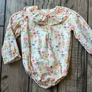 The Oaks Apparel autumnal bubble with collar.